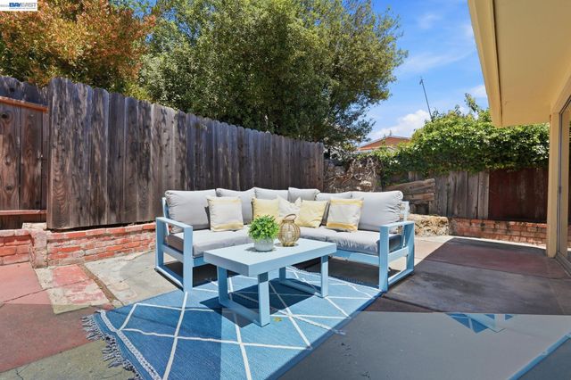 446 Dolores Ave, San Leandro, CA 94577