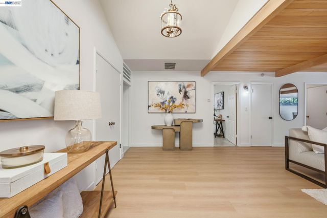 446 Dolores Ave, San Leandro, CA 94577