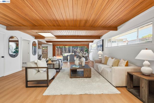 446 Dolores Ave, San Leandro, CA 94577