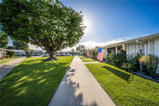 13961 El Dorado 64H, Seal Beach, CA 90740