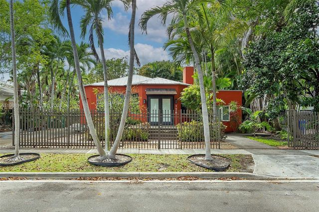 120 SW 24th Rd, Miami, FL 33129