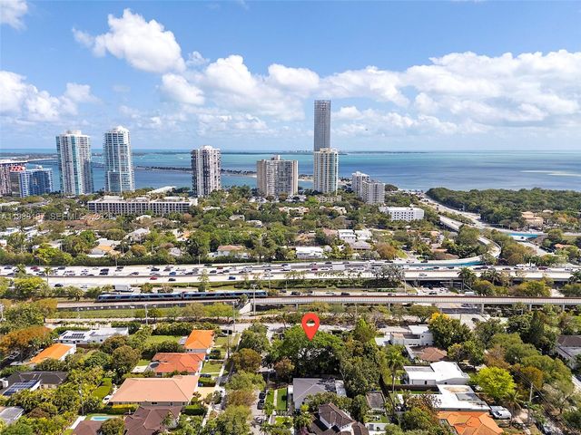 120 SW 24th Rd, Miami, FL 33129