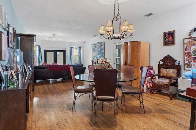 120 SW 24th Rd, Miami, FL 33129