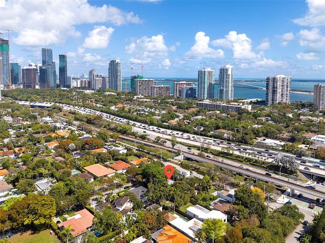 120 SW 24th Rd, Miami, FL 33129