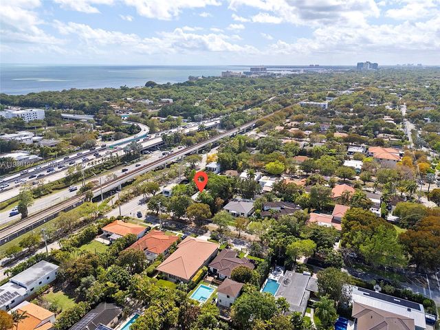 120 SW 24th Rd, Miami, FL 33129