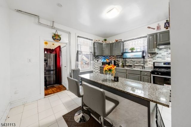 48 39Th St, Irvington Twp., NJ 07111