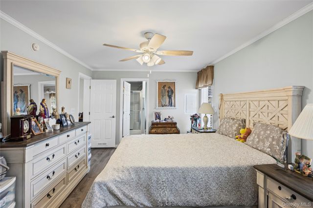 1661 Old Country Road 351B, Riverhead, NY 11901