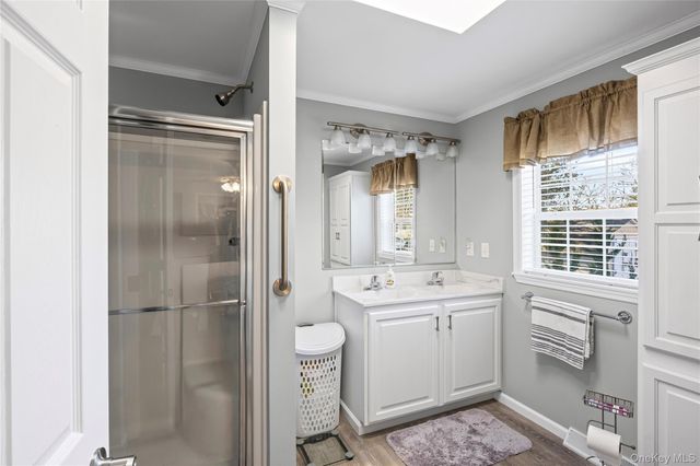 1661 Old Country Road 351B, Riverhead, NY 11901