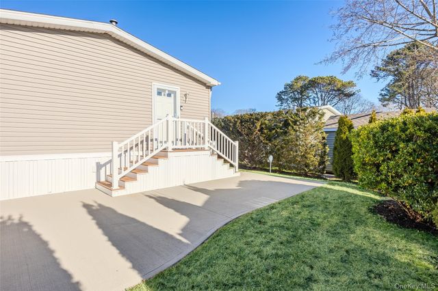 1661 Old Country Road 351B, Riverhead, NY 11901