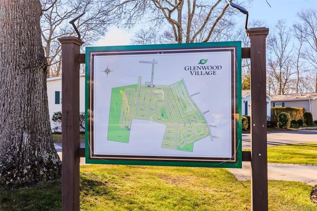 1661 Old Country Road 351B, Riverhead, NY 11901