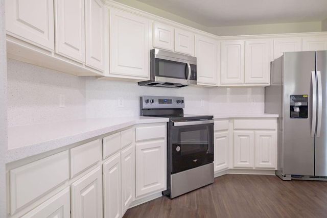 9514 Amberjack Drive, Texas City, TX 77591