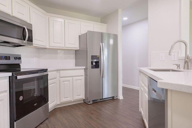 9514 Amberjack Drive, Texas City, TX 77591