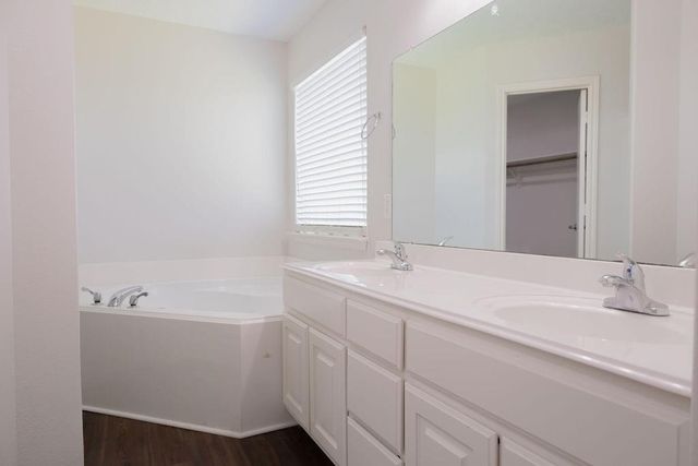 9514 Amberjack Drive, Texas City, TX 77591