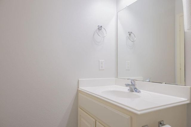 9514 Amberjack Drive, Texas City, TX 77591