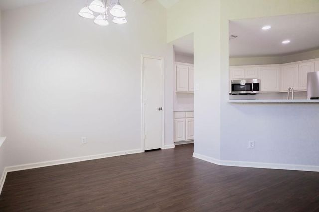 9514 Amberjack Drive, Texas City, TX 77591
