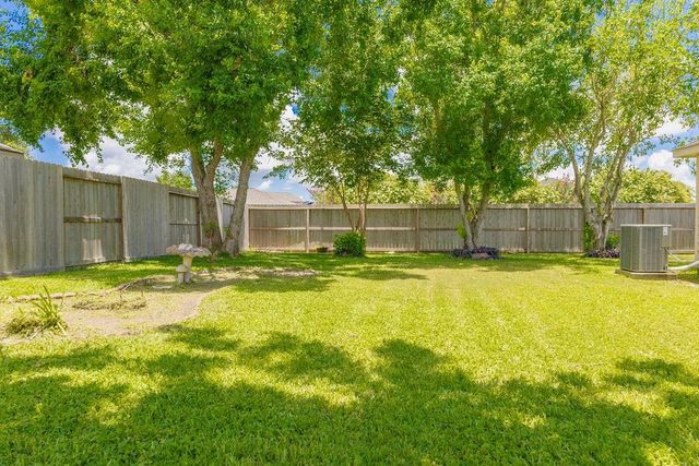 9514 Amberjack Drive, Texas City, TX 77591