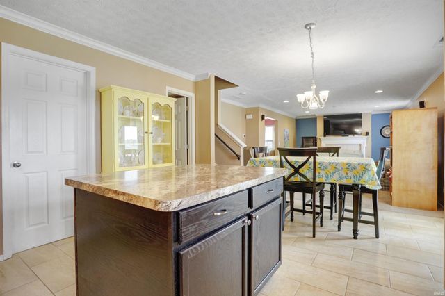 2839 O'Hunter Avenue, Newburgh, IN 47630