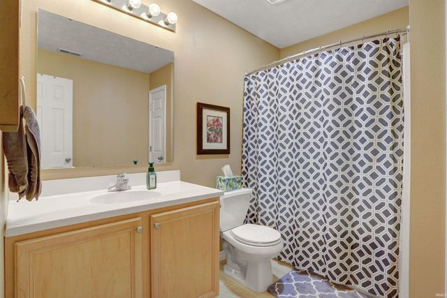 2839 O'Hunter Avenue, Newburgh, IN 47630