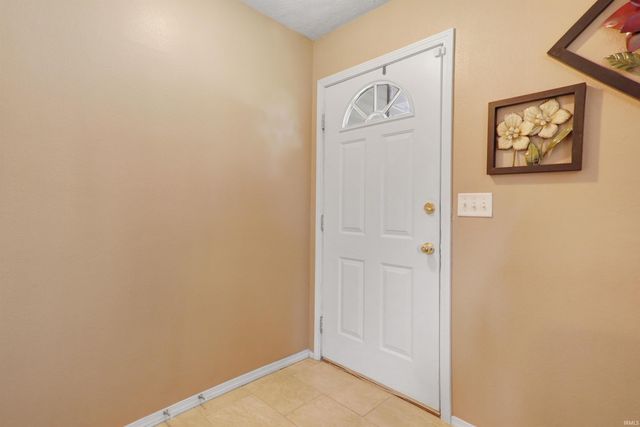 2839 O'Hunter Avenue, Newburgh, IN 47630