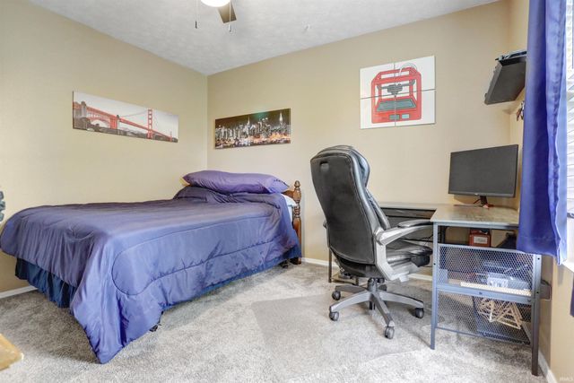 2839 O'Hunter Avenue, Newburgh, IN 47630