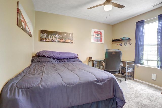 2839 O'Hunter Avenue, Newburgh, IN 47630