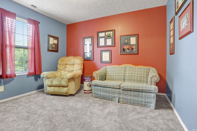 2839 O'Hunter Avenue, Newburgh, IN 47630