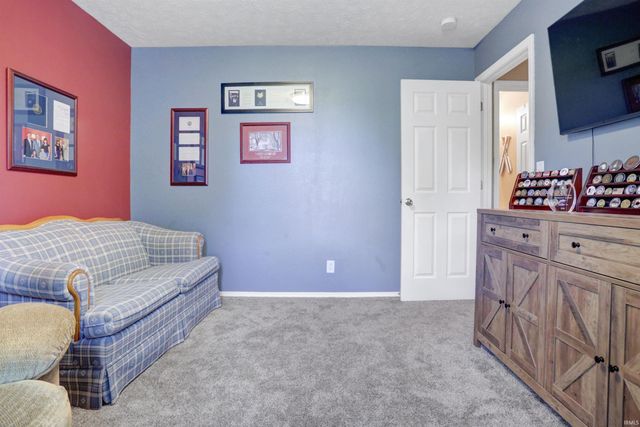 2839 O'Hunter Avenue, Newburgh, IN 47630