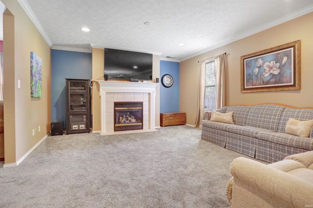 2839 O'Hunter Avenue, Newburgh, IN 47630