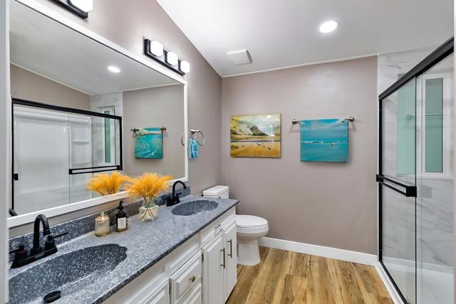 73450 Country Club Drive 10, Palm Desert, CA 92260