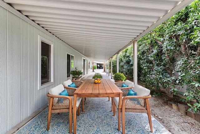 73450 Country Club Drive 10, Palm Desert, CA 92260