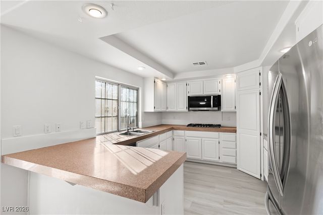 9591 Stoney Creek Drive, Las Vegas, NV 89117