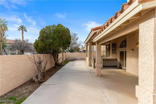 9591 Stoney Creek Drive, Las Vegas, NV 89117