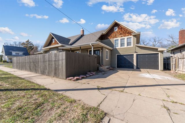 861 Highland Ave, Salina, KS 67401