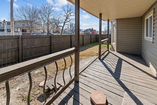 861 Highland Ave, Salina, KS 67401