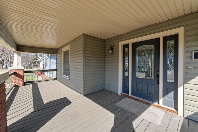 861 Highland Ave, Salina, KS 67401