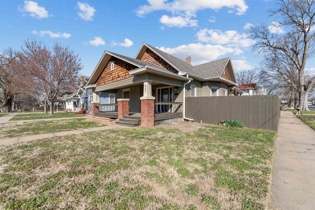 861 Highland Ave, Salina, KS 67401