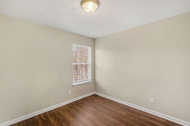 1361 E Nir Shreibman Blvd, La Vergne, TN 37086