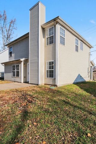 1361 E Nir Shreibman Blvd, La Vergne, TN 37086