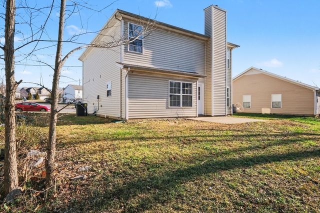 1361 E Nir Shreibman Blvd, La Vergne, TN 37086
