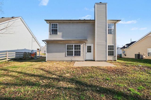 1361 E Nir Shreibman Blvd, La Vergne, TN 37086