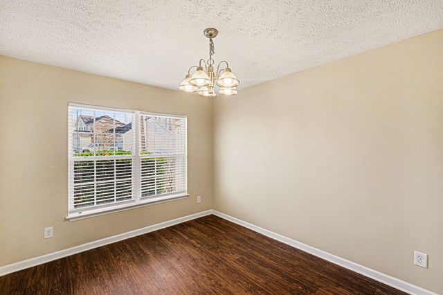 1361 E Nir Shreibman Blvd, La Vergne, TN 37086