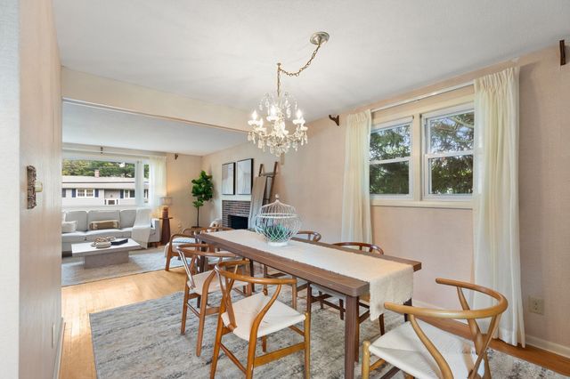 5 Jackson Ave, Peabody, MA 01960
