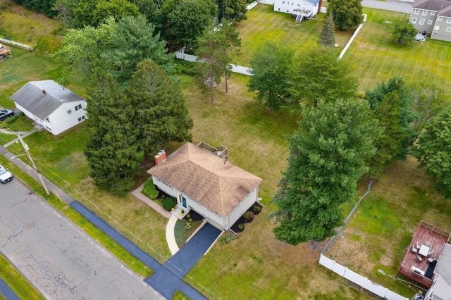 5 Jackson Ave, Peabody, MA 01960