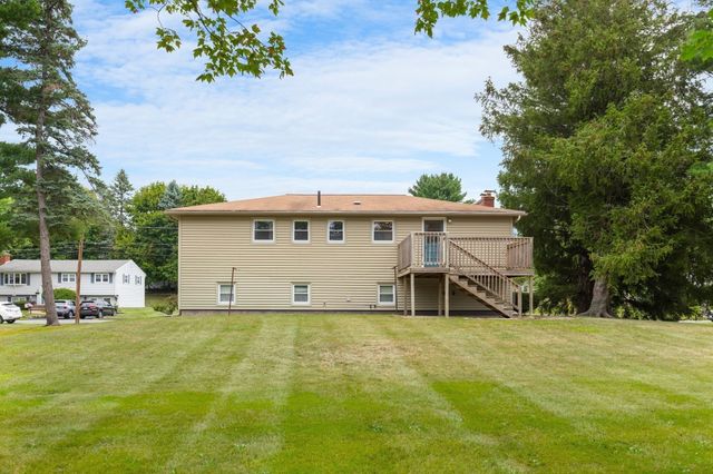 5 Jackson Ave, Peabody, MA 01960