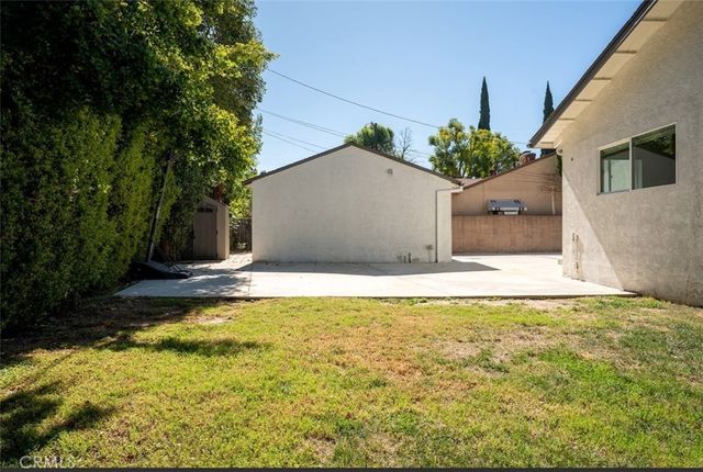 5840 Allott Avenue, Van Nuys, CA 91401