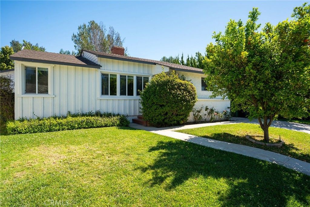 5840 Allott Avenue, Van Nuys, CA 91401