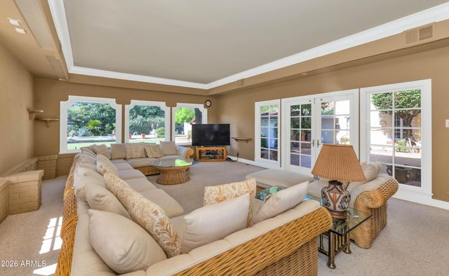 161 E COUNTRY CLUB Drive, Phoenix, AZ 85014