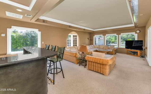 161 E COUNTRY CLUB Drive, Phoenix, AZ 85014