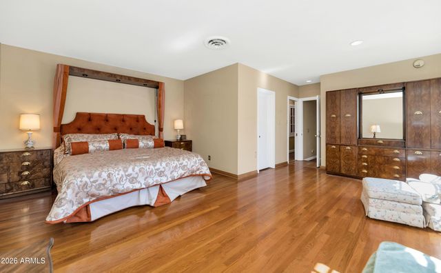 161 E COUNTRY CLUB Drive, Phoenix, AZ 85014