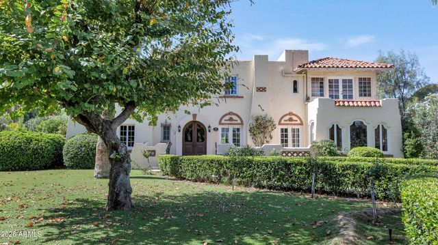 161 E COUNTRY CLUB Drive, Phoenix, AZ 85014